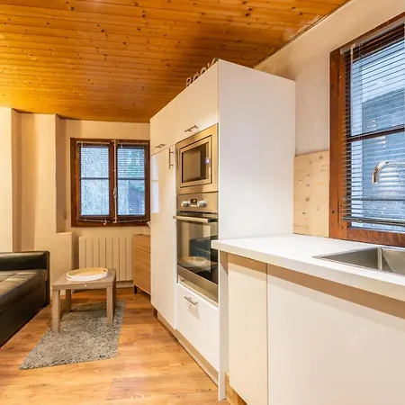 Le Duplex Du *